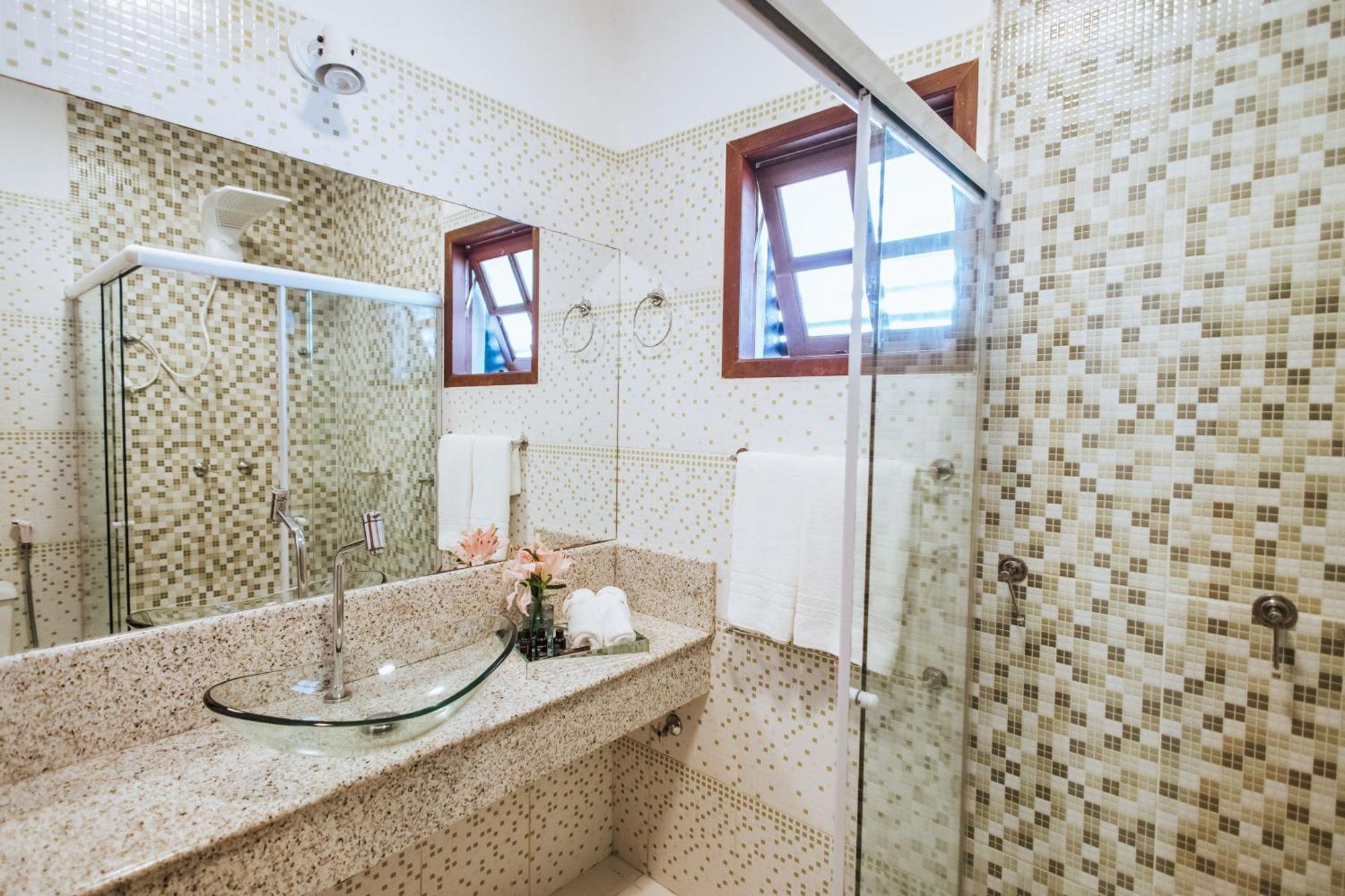 Vila M Suites ᵇʸ ᴬᴸᴱᴮᴬᴴᴸᴵ Ilhabela Exterior photo